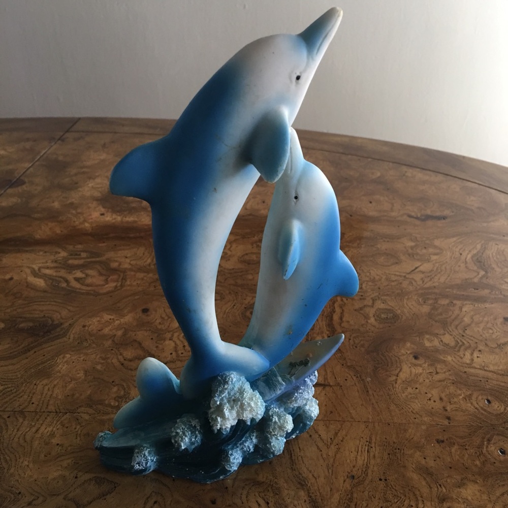 18 Daniel Brand Figurine with Dolphins